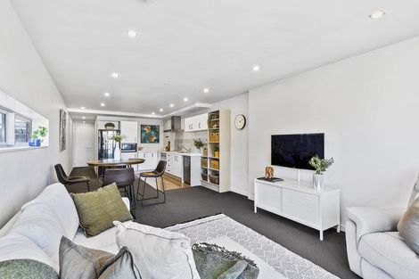 Photo of property in Monument Apartments, 8a/245 Wakefield Street, Te Aro, Wellington, 6011