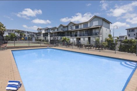 Photo of property in 5 Opito Way, East Tamaki, Auckland, 2013