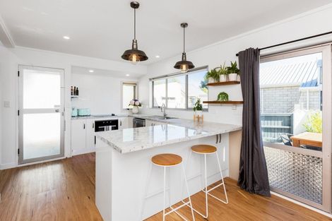 Photo of property in 2/249 Taradale Road, Pirimai, Napier, 4112