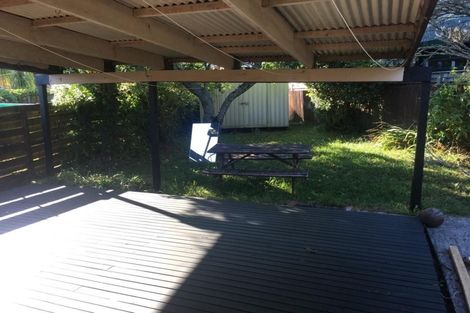 Photo of property in 2/18 Mander Place, Bucklands Beach, Auckland, 2012
