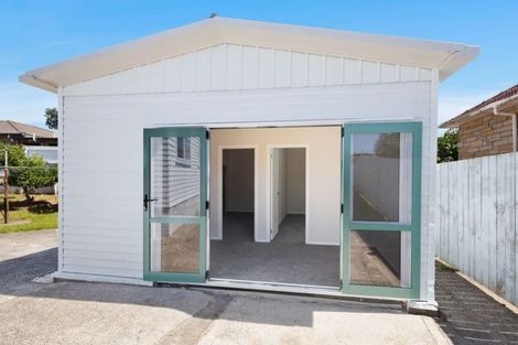 Photo of property in 11 Jordan Road, Mangere, Auckland, 2022