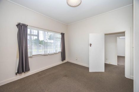 Photo of property in 28 Hakanoa Street, Huntly, 3700