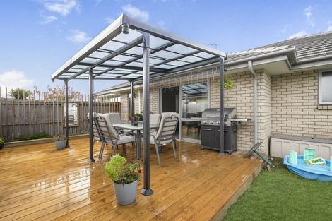 Photo of property in 15 Lamborn Drive, Papakura, 2110