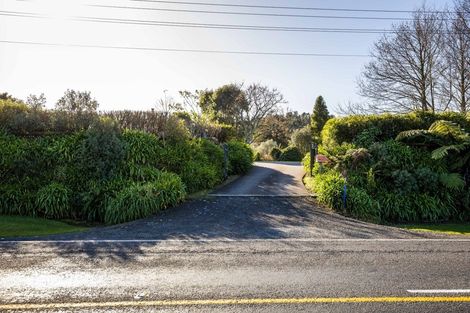 Photo of property in 395 Manutahi Road, Lepperton, New Plymouth, 4373