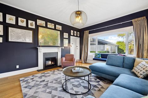 Photo of property in 19 Weston Road, St Albans, Christchurch, 8052