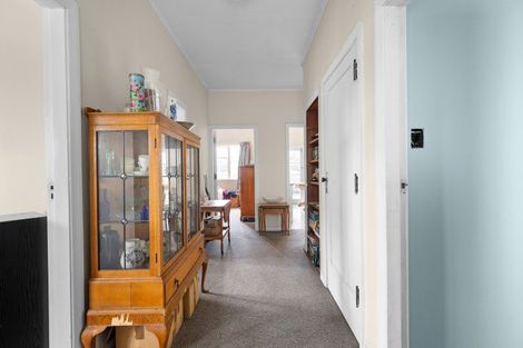 Photo of property in 17 Robert Street, Marton, 4710