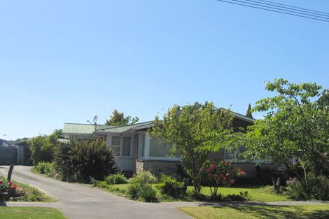 Photo of property in 51 Stackhouse Avenue, Bishopdale, Christchurch, 8053