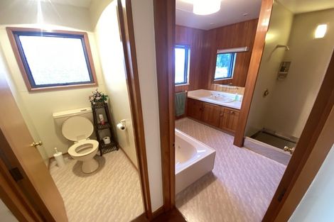 Photo of property in 10 Brownlee Drive, Moana, 7872