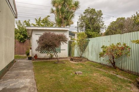 Photo of property in 12b Beauchamp Street, Tawa, Wellington, 5028