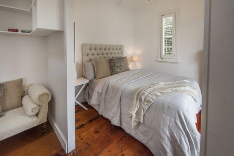 Photo of property in 15 Jubilee Avenue, Devonport, Auckland, 0624