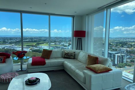 Photo of property in Sentinel Apartments, 2104/3 Northcroft Street, Takapuna, Auckland, 0622