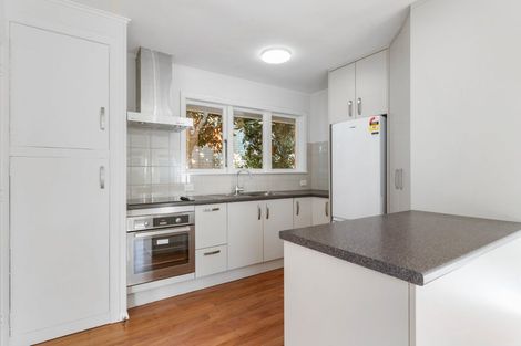 Photo of property in 1/2 Bowling Avenue, Epsom, Auckland, 1023