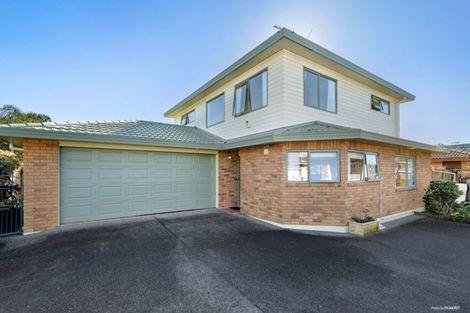 Photo of property in 3a Waiohua Road, Greenlane, Auckland, 1061