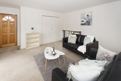 Photo of property in 9 Collie Road, Pukekohe, 2120