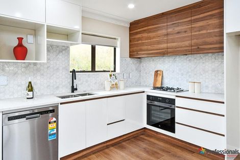 Photo of property in 18 Phoenix Place, Papatoetoe, Auckland, 2025