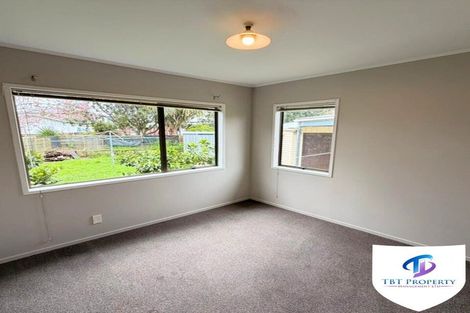 Photo of property in 8 Le Havre Place, Takanini, 2112