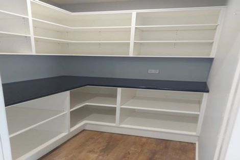 Photo of property in 32 Gilruth Road, Wallaceville, Upper Hutt, 5018