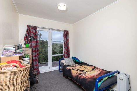 Photo of property in 86a Black Rock Road, Newlands, Wellington, 6037