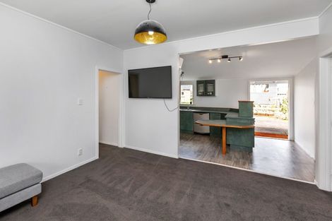 Photo of property in 1 Buchanan Street, Hikurangi, 0114