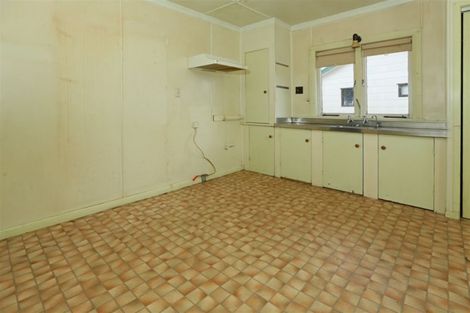 Photo of property in 147 Bruce Mclaren Road, Henderson, Auckland, 0612