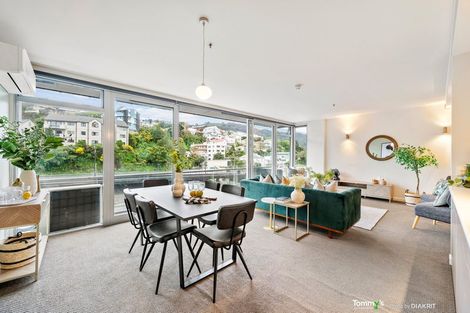 Photo of property in Montreaux Apartments, 3g/164 The Terrace, Wellington Central, Wellington, 6011