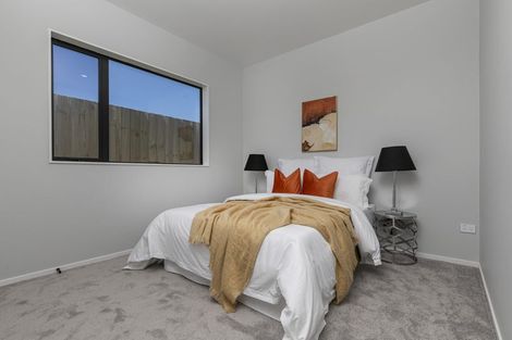 Photo of property in 47 Mcindoe Road, Kumeu, 0810