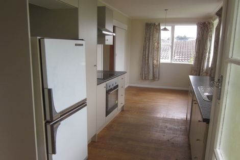 Photo of property in 13 Woodall Place, Totara Vale, Auckland, 0627