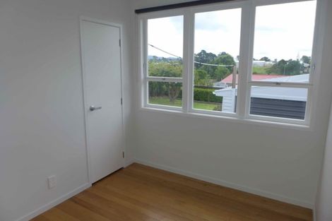 Photo of property in 97 Seymour Road, Sunnyvale, Auckland, 0612