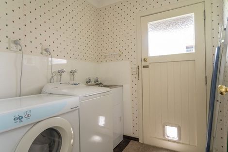 Photo of property in 6 Burbank Crescent, Churton Park, Wellington, 6037