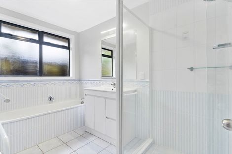 Photo of property in 24 Caltra Place, East Tamaki, Auckland, 2016