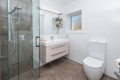 Photo of property in 16 Sea View Terrace, Cockle Bay, Auckland, 2014