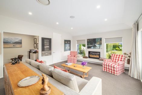 Photo of property in 33 Rotherham Drive, West Melton, 7618