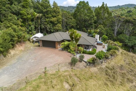Photo of property in 63 Tram Road, Swanson, Auckland, 0614