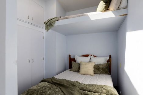 Photo of property in 2/227 Lake Terrace, Waipahihi, Taupo, 3330