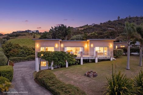 Photo of property in 16 Ohuka Place, Whitianga, 3510