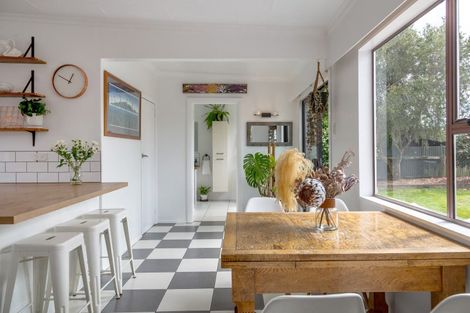 Photo of property in 30 Augustus Street, Carterton, 5713