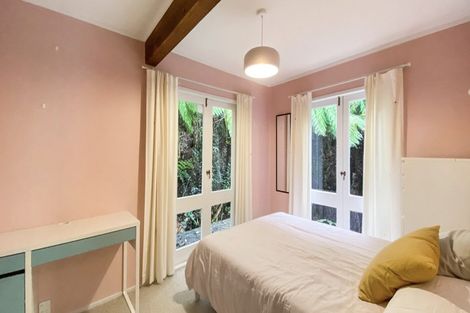 Photo of property in 221 Titirangi Road, Titirangi, Auckland, 0604