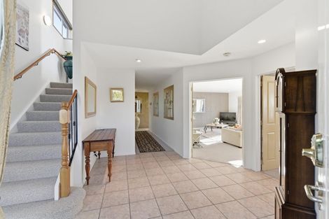 Photo of property in 17 Greystoke Lane, Avonhead, Christchurch, 8042