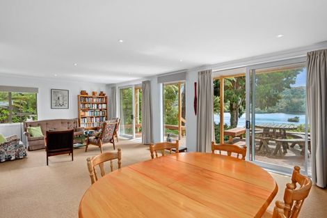 Photo of property in 8 Ronald Road, Lake Tarawera, Rotorua, 3076