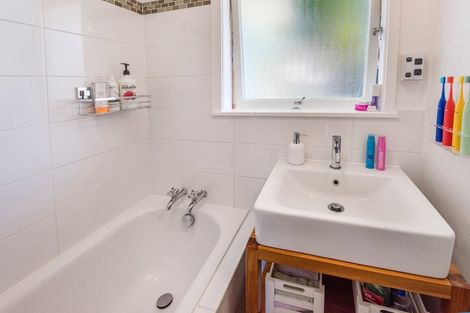 Photo of property in 2/36 Harley Close, Hauraki, Auckland, 0622