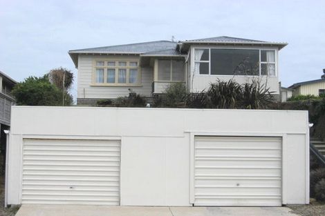 Photo of property in 130 Pioneer Road, Moturoa, New Plymouth, 4310