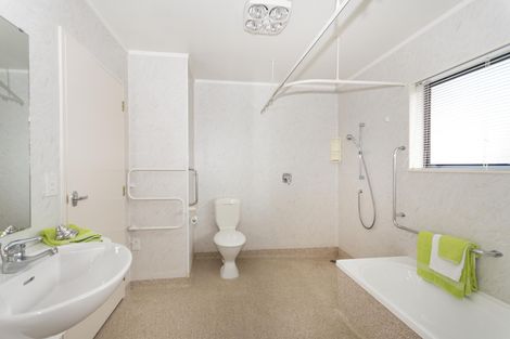 Photo of property in 9 Collie Road, Pukekohe, 2120