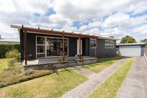 Photo of property in 16 Sadler Street, Fairview Downs, Hamilton, 3214