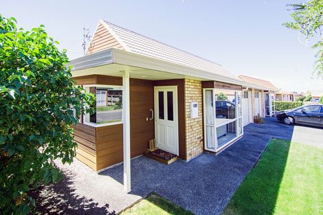 Photo of property in Holdsworth Villas, 59/2 William Donald Drive, Solway, Masterton, 5810