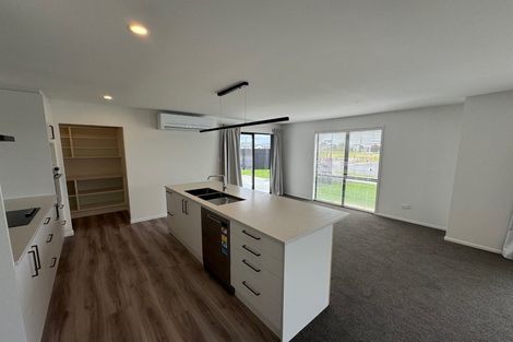 Photo of property in 5 Cabbage Close, Halswell, Christchurch, 8025