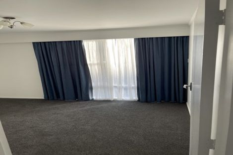 Photo of property in 6 Churton Drive, Churton Park, Wellington, 6037