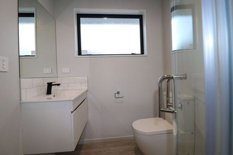 Photo of property in 4/30a Northcote Road, Northcote, Christchurch, 8052