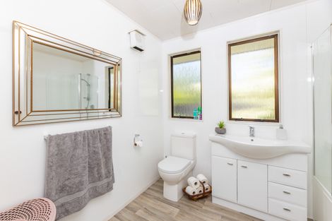 Photo of property in 27 Mill Road, Leithfield, Amberley, 7481