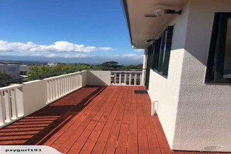 Photo of property in 26 Ashton Fitchett Drive, Brooklyn, Wellington, 6021