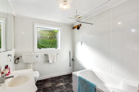 Photo of property in 7 Onepoto Road, Titahi Bay, Porirua, 5022